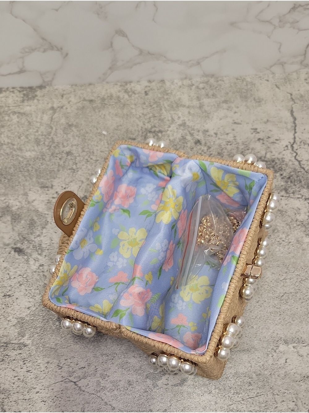 Daisy Embellished Straw Bucket Bag | Rattan Flower Box Purse by Jenna Lee - Picture 5 of 9